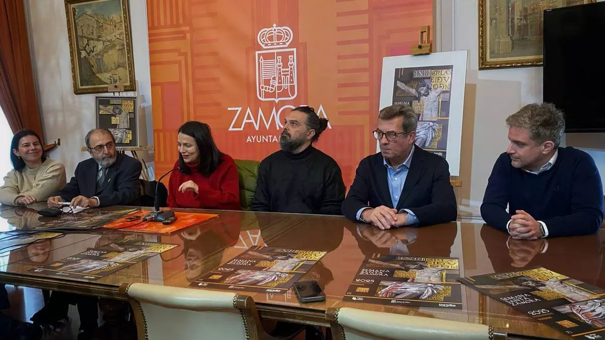 Presentación del cartel para la Tertulia Cofrade